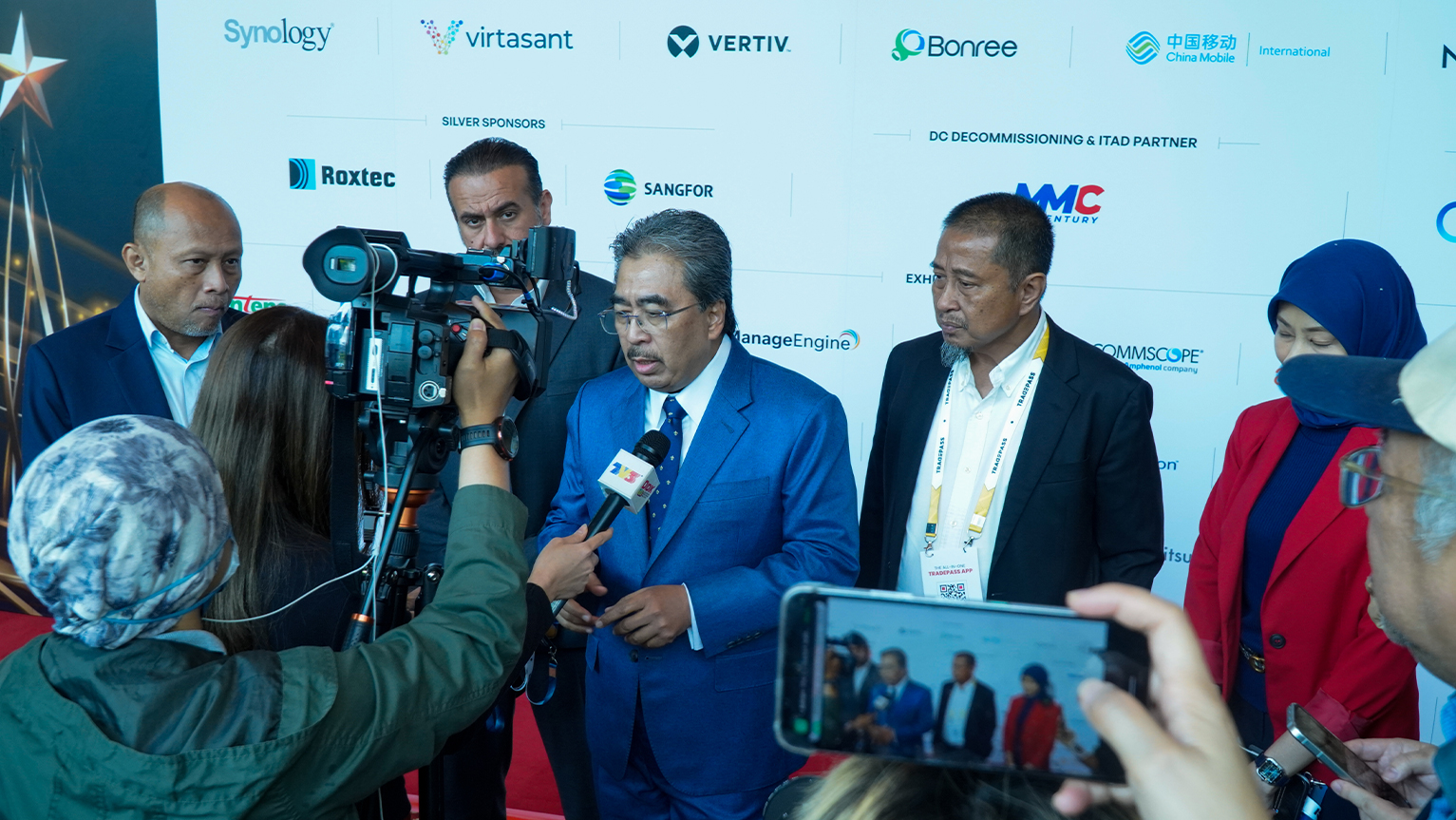 YB Datuk Seri Johari Abdul Ghani